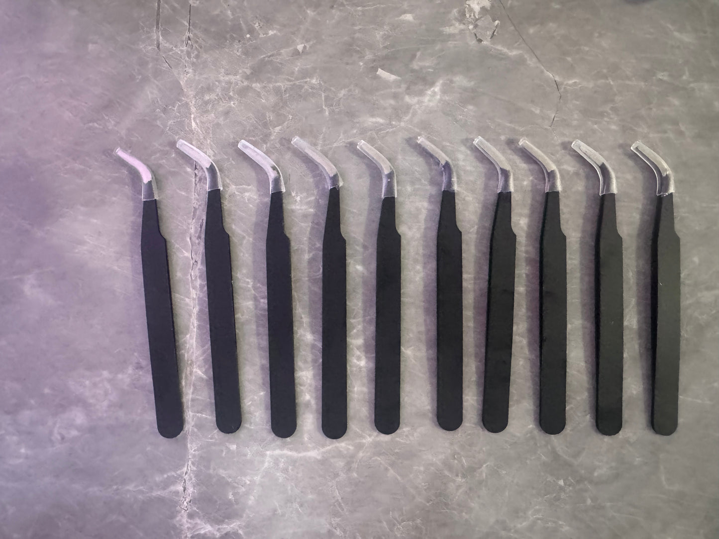 Tweezers