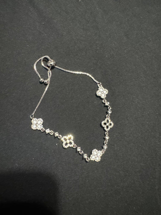 Clover Chic Bracelet