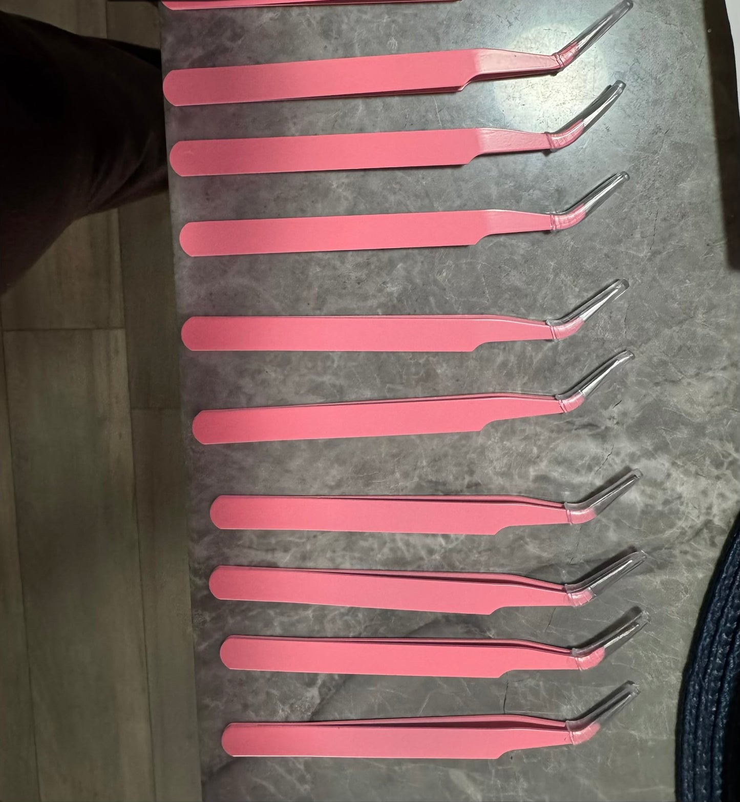 Tweezers